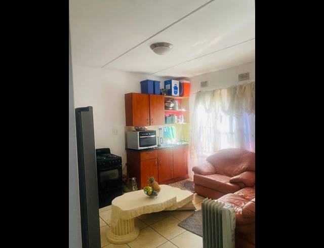 2 BEDROOM APARTMENT FOR SALE IN JABULANI